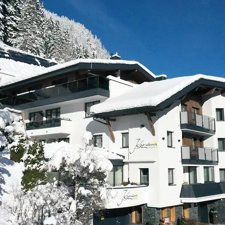 Kardona Hotel