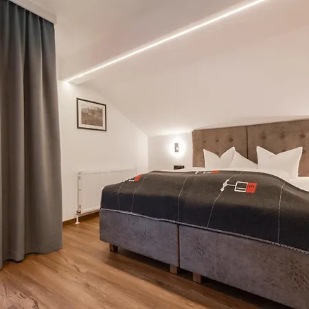 Hotel Kardona 3*