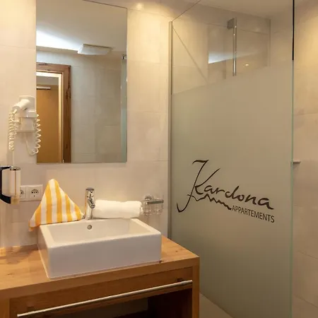Hotel Kardona 3*