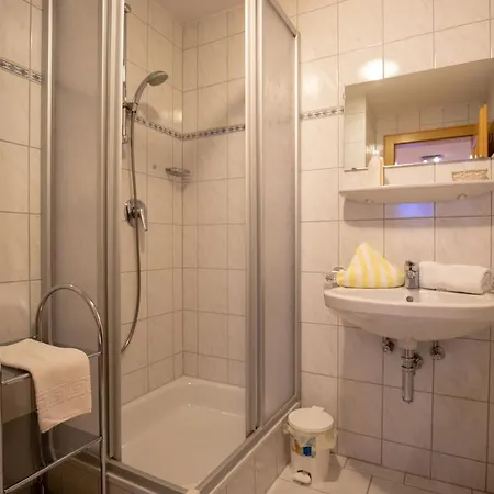 Kardona Hotel