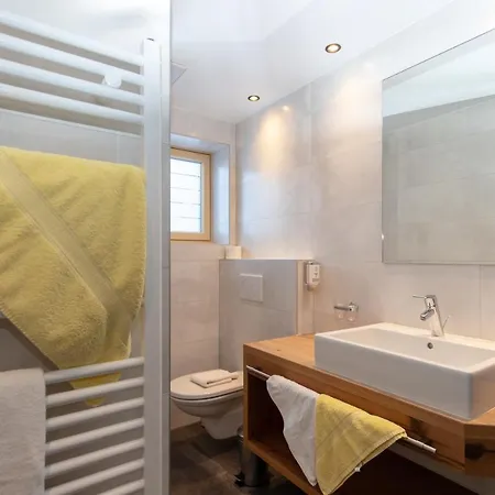 Kardona Hotel