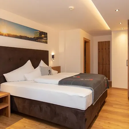 Hotel Kardona 3*